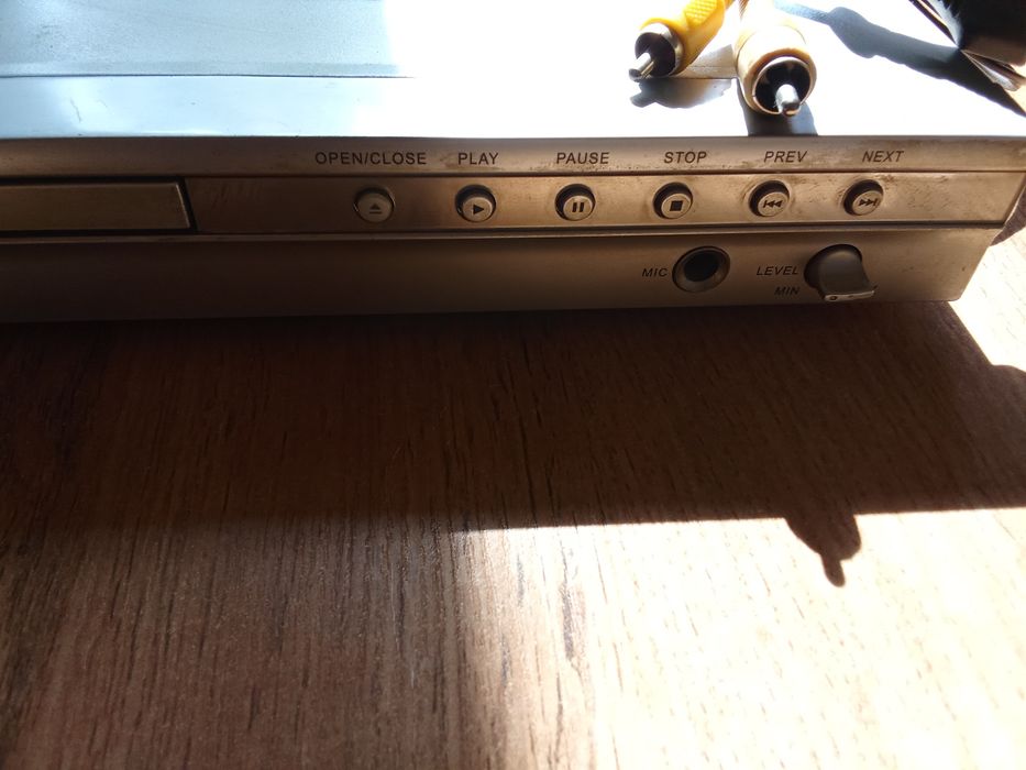 DVD player DAEWOO DV-800
