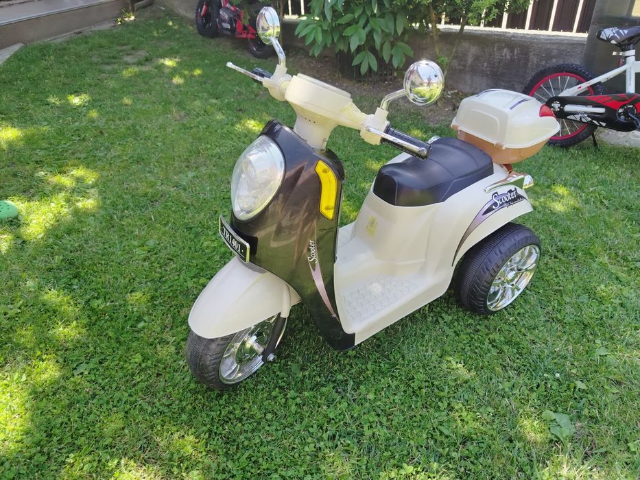 Scooter electric