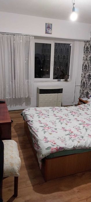 Vând apartament  in Micro 5