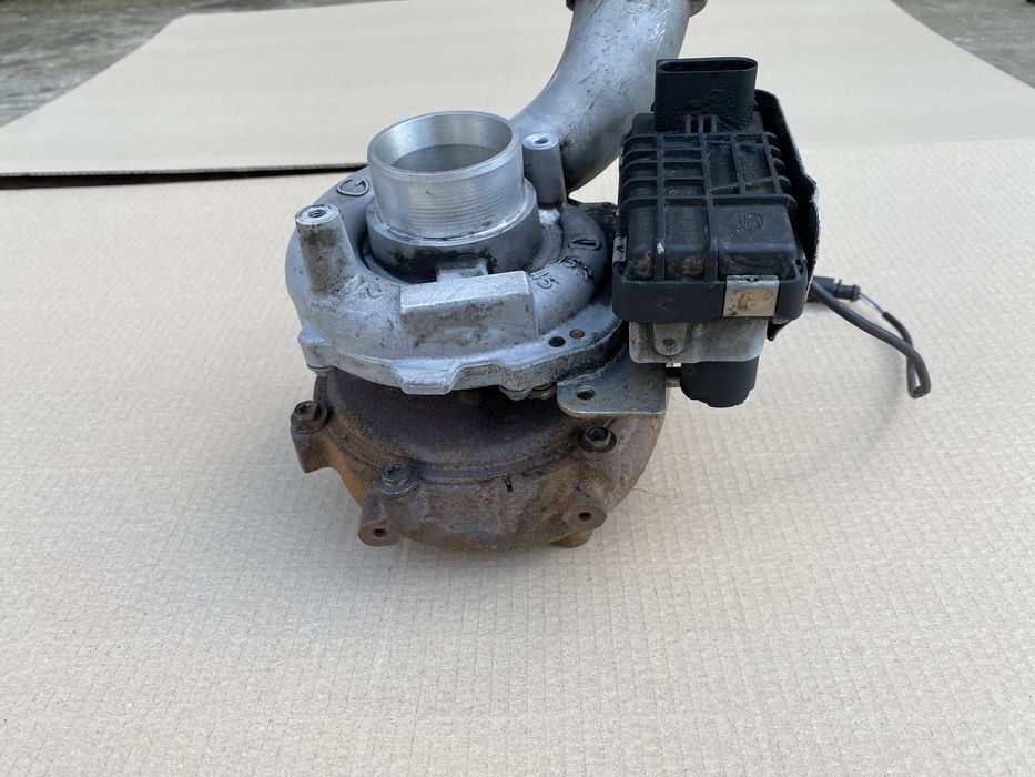 Turbo Audi A4 A5 A6 Q5 3.0 TDI : 059145722L / GTB2260VK / 059145722R