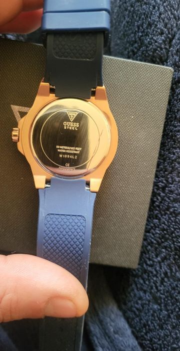 Ceas Guess nou,purtat odată!