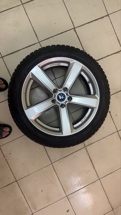 18 Джанти BMW G26 I4 със зимни гуми  245/45/18”
