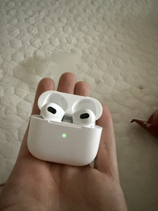 Airpods Generatia 3