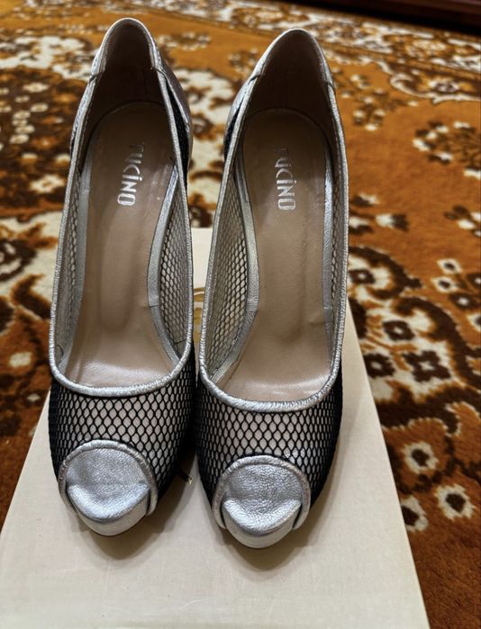 Туфли женские и сандали