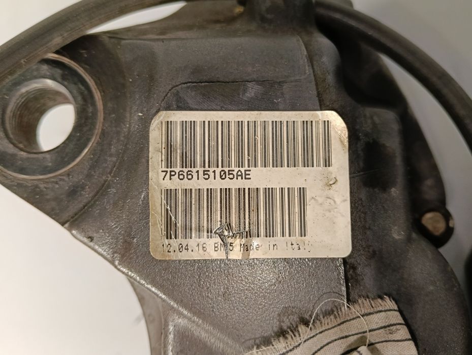 Предни спирачни апарати Brembo 4-бутални VW Touareg 7P / Audi Q7 / Porsche Cayenne комплект