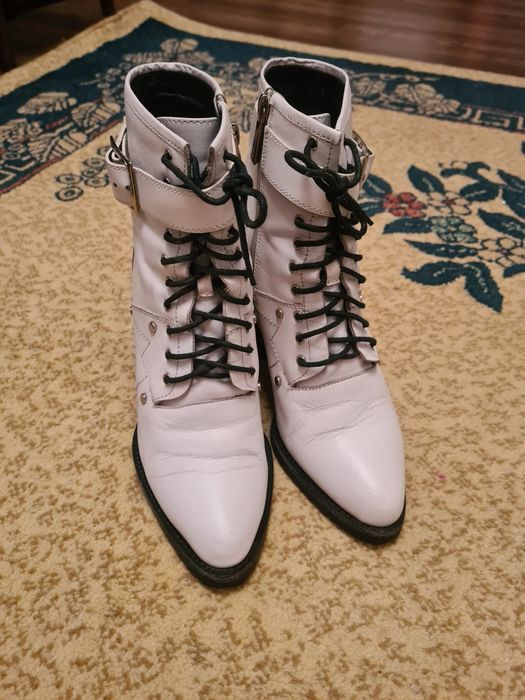 Женские ботинки Basconi