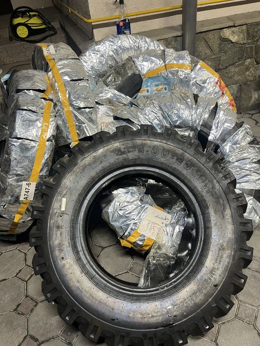 Продам шины индустральная для эксковатора