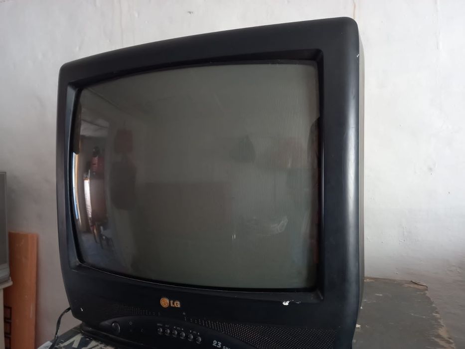 Продам телевизоры самсунг и елджи