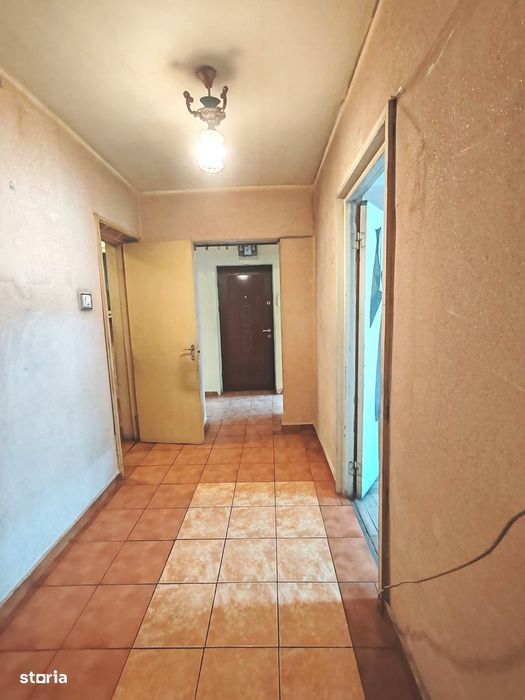 Apartament 3 camere Negru Voda/Sp. Militar,etajul 1, conf.1/decomandat