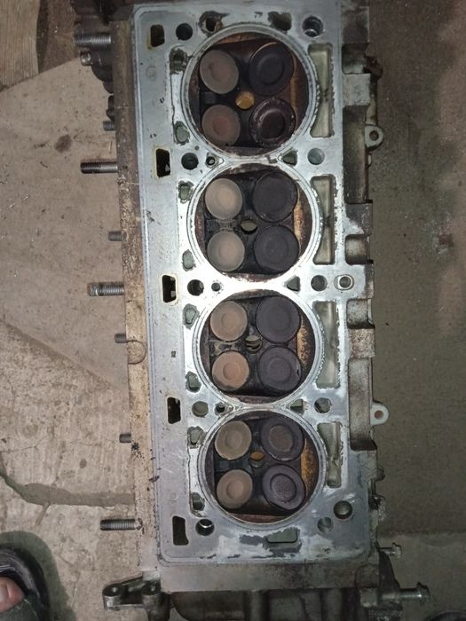 Головка Рено Логан