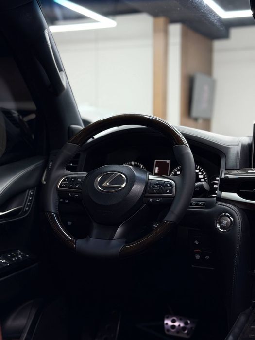 Lexus LX 570 supper sport