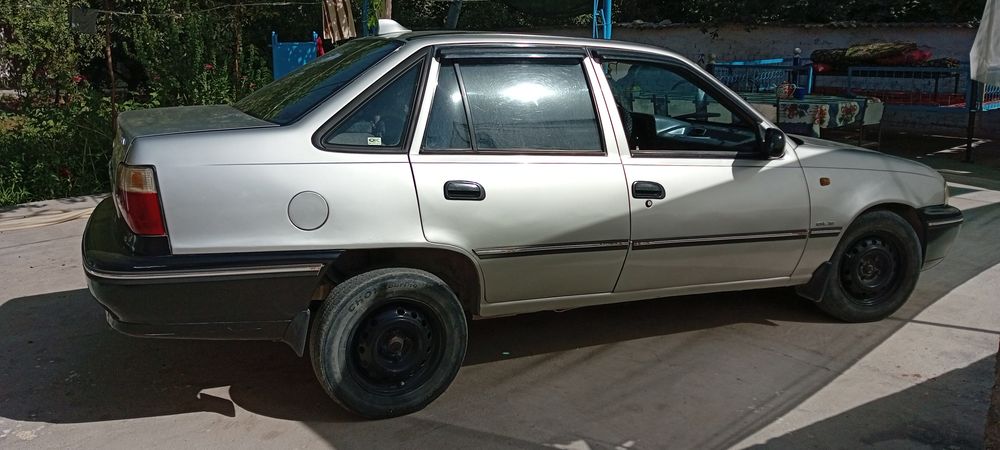Daewoo Nexia 2000год