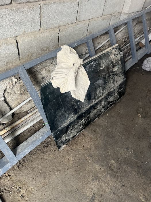 дверь ауди а 6 переднии продам