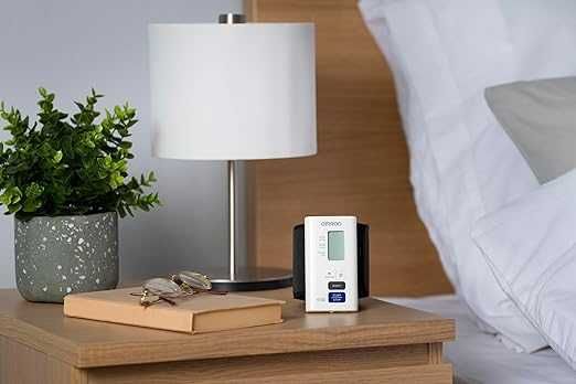 Автоматичен апарат за кръвно налягане на китка OMRON NightView