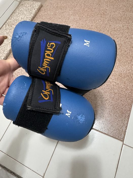 Протектори за крака и ръкавици