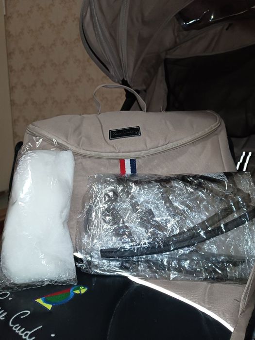 Chemadan kalyaska PIERRE CARDIN