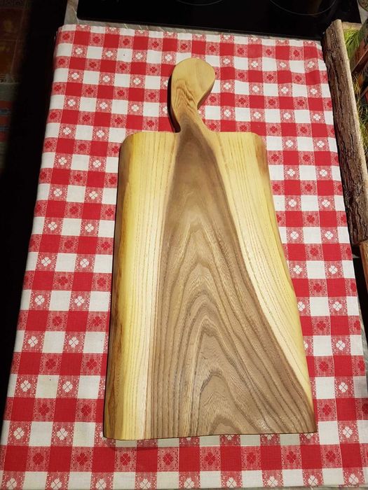 Tocatoare si platouri servire lemn,unice,handmade