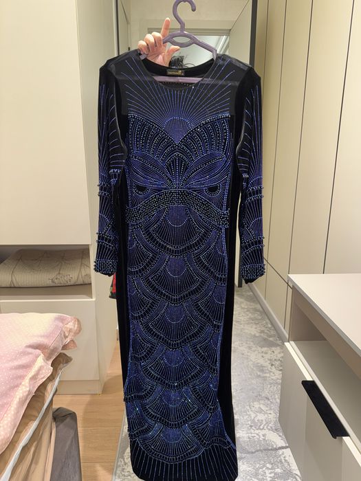 Vecherniy ko’yne sotiladi 42 va 44 razmer