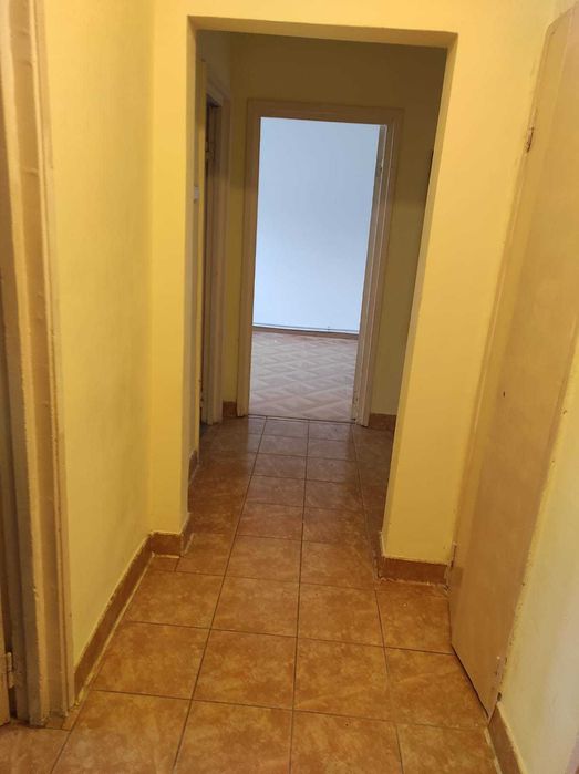 Vanzare apartament 3 camere