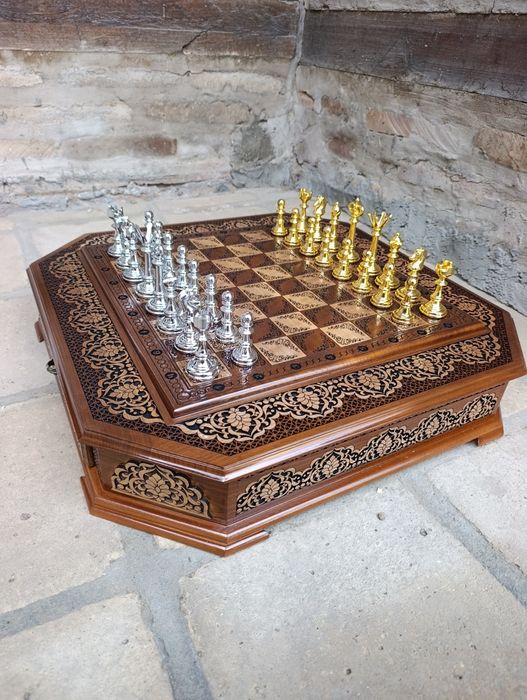 Шахматы Shaxmat 50×50 sm Yongʻoq daraxtidan yasalgan
