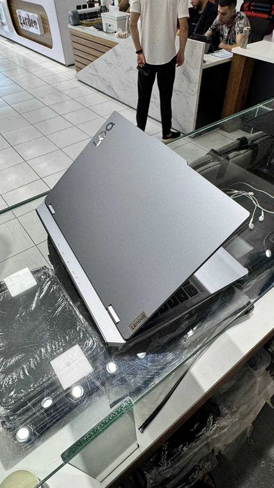 Lenovo Loq Rayzen 7