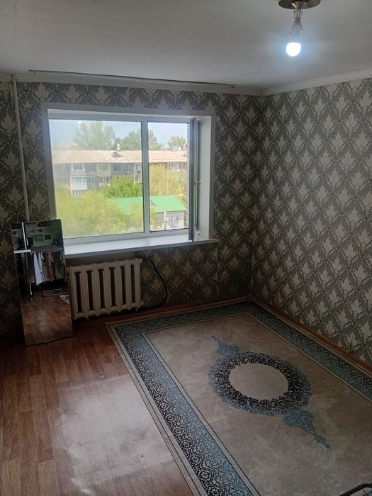 Продам окт  район универмаг