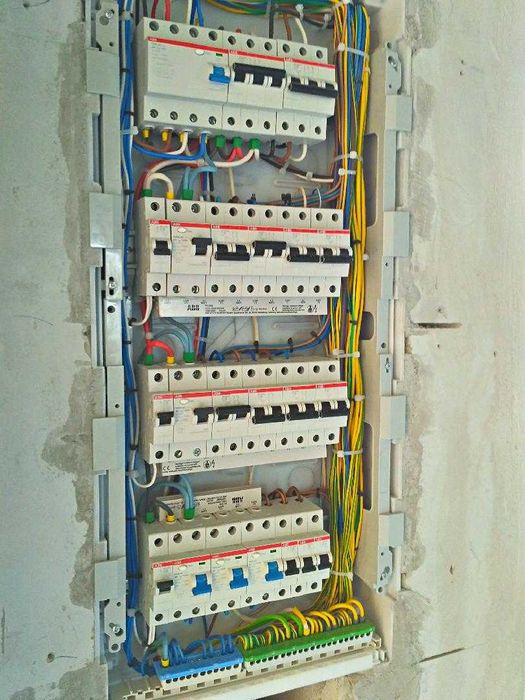 Замена электропроводки. электрик.