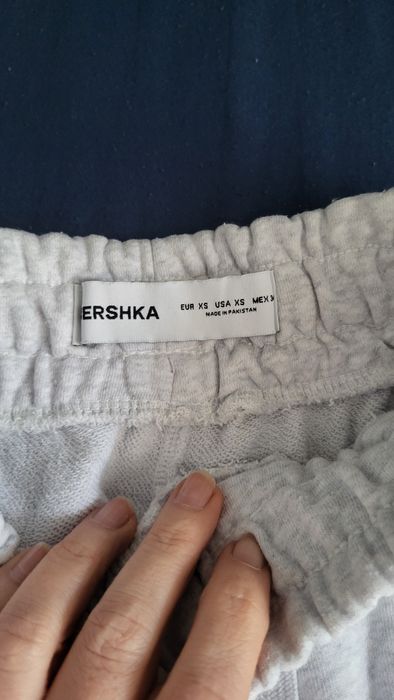 Средно къси панталони Bershka, XS