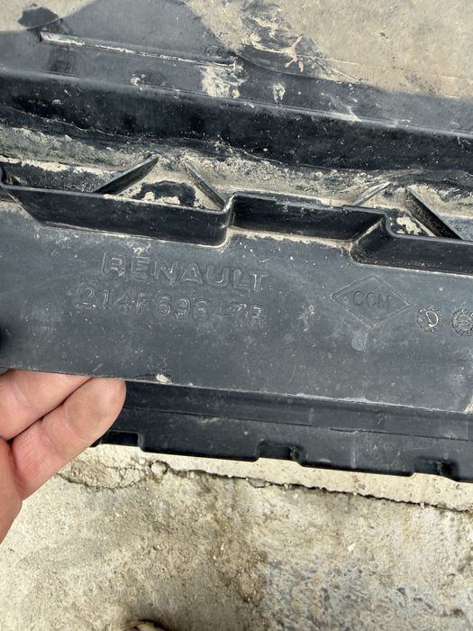 grila activa hota dacia duster