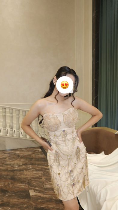 Көйлек сатылады.Размер:42-44ке келеді.