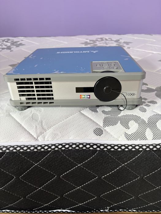 Продам проектор в отличном состоянии