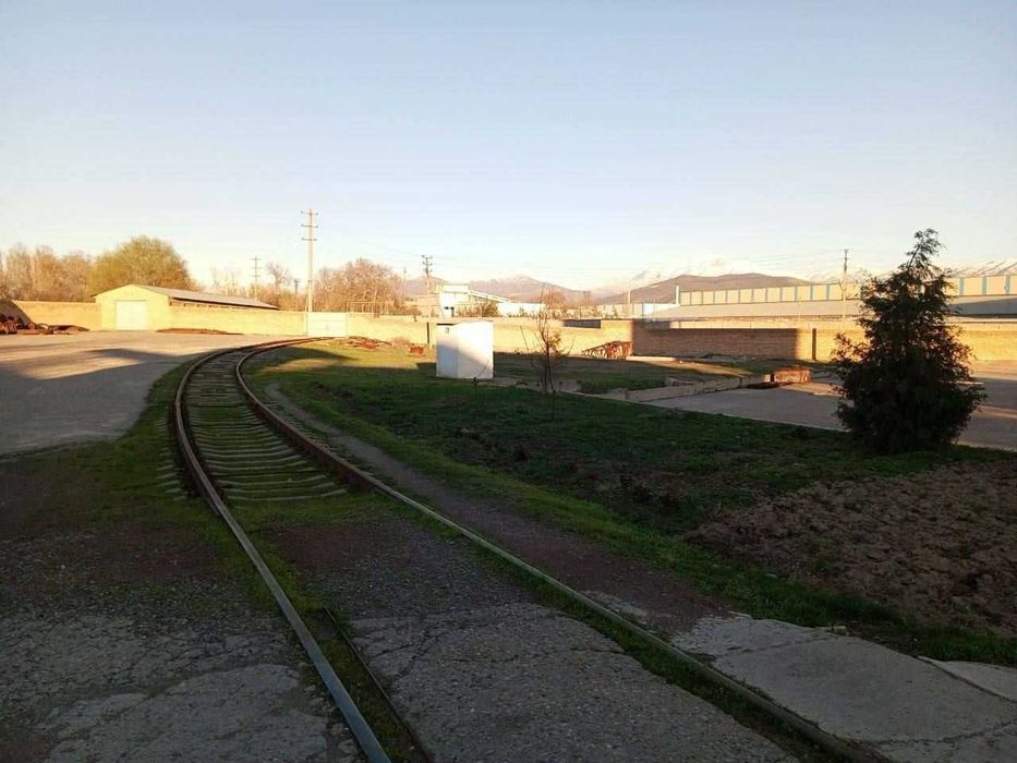 Продаётся 9 га производственная база.