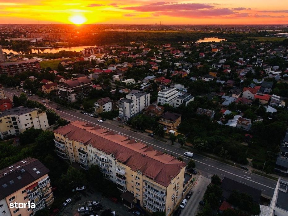 Apartament cu 3 Camere | 90 mp Utili | 2 Parcari | Complet Renovat |