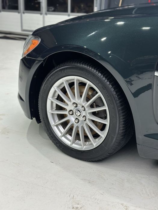 Jaguar XF pǎstratǎ
