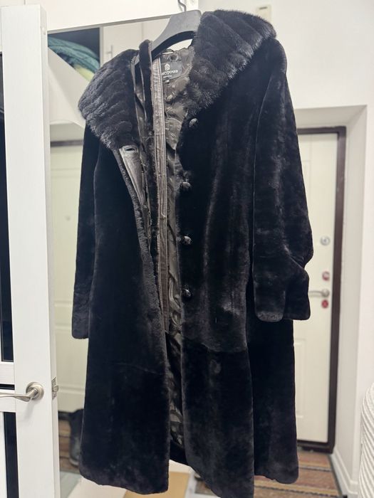 Продам натуральную шубу