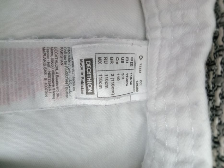 Vând kimono copii outshock mărimea 110