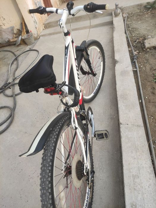 Продаёться  Велосипед почти новый.