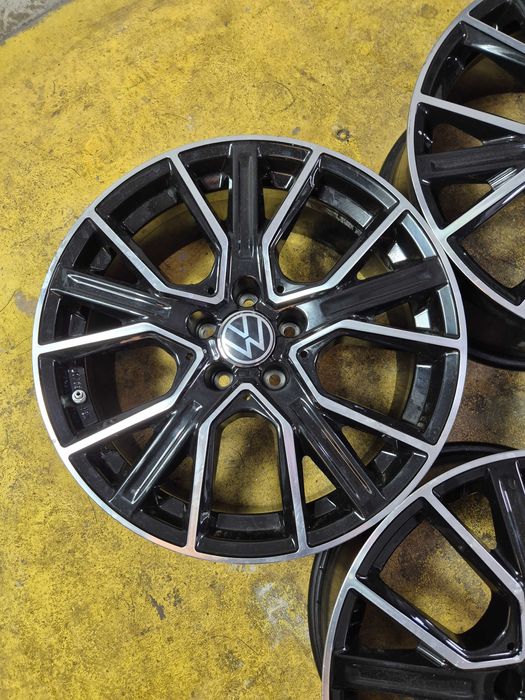 4 Jante Aliaj 5x112 18'' Dedicate VW Golf Passat Touran Sharan Tiguan ID3 ID4 ID5 ID7 Scirocco Caddy 8J ET 30 CA UNELE NOI