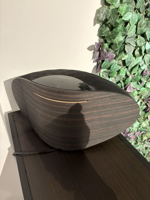 Boxa Bowers & Wilkins Formation Wedge