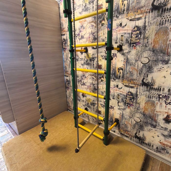 Продам шведскую стенку