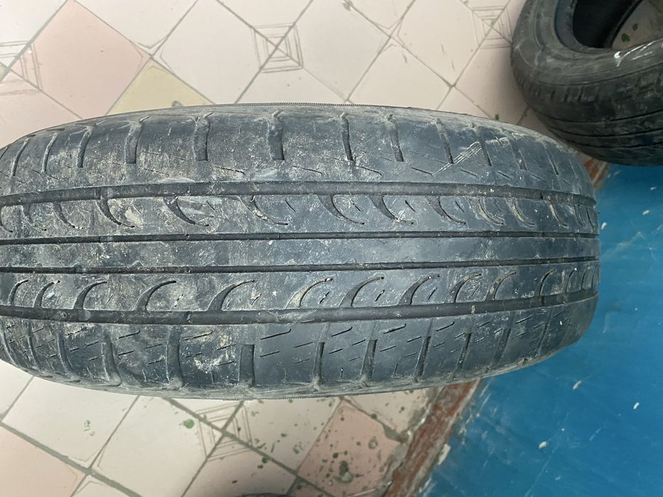 Продам комплект летних шин
