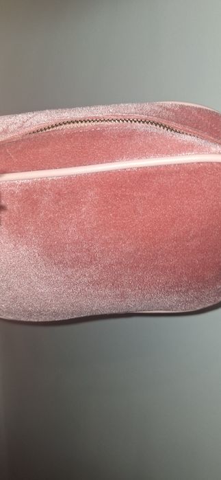 Poseta din catifea,Glmourous,noua,fără eticheta