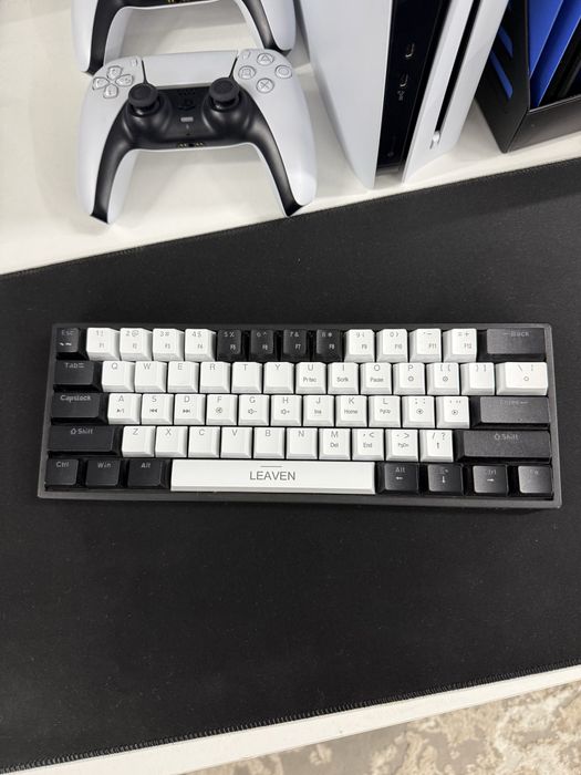 Продается 60% механическая клавиатура