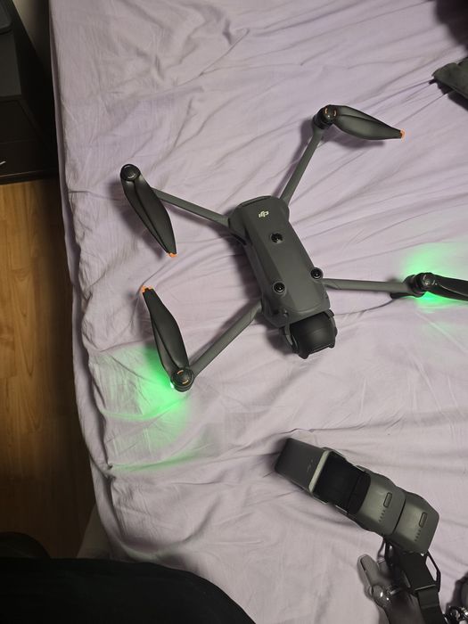 Дрон DJI  Mavic 4 pro