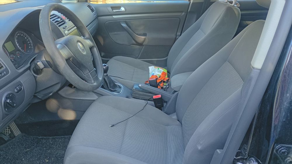Volkswagen Golf. 2008