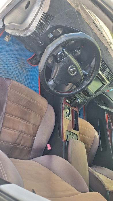Lexus GS 300 спорт седан