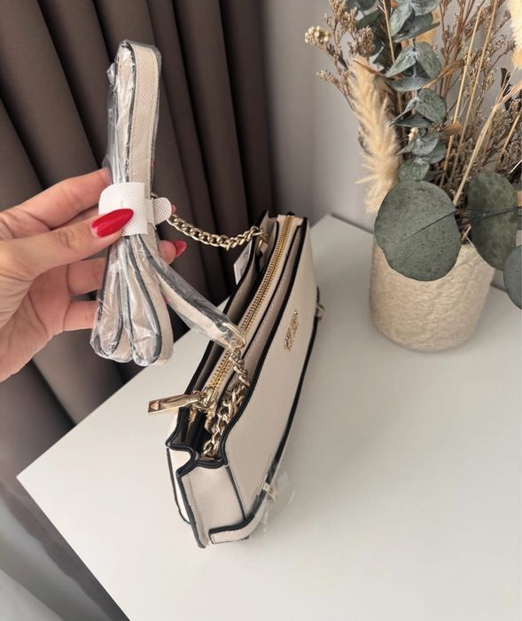 Дамска чанта GUESS последна колекция