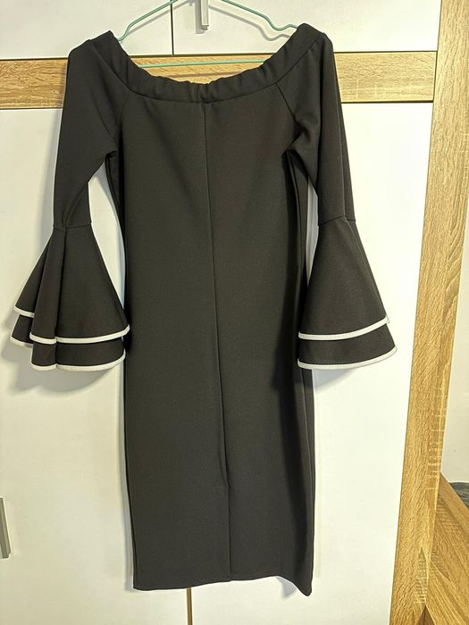 Роклята Mohito,Fabrizi