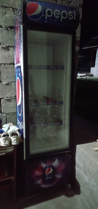 Холодильник витрина pepsi