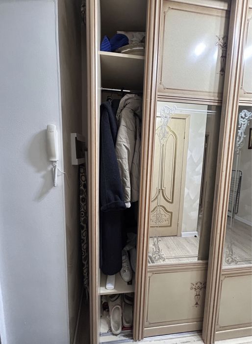 Шкаф в прихожую